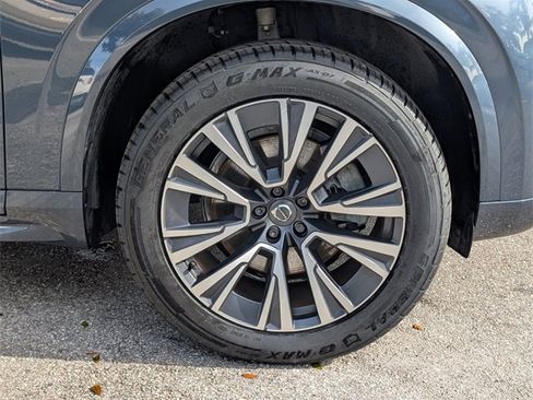 Used 2022 Volvo XC90 T5 Momentum w/ Climate Package image 15