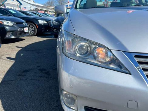 Used 2011 Lexus ES 350 image 2
