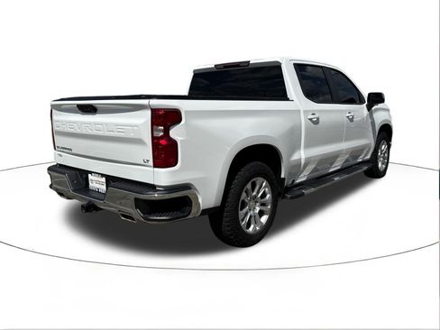 Used 2025 Chevrolet Silverado 1500 LT AWD/4WD image 3