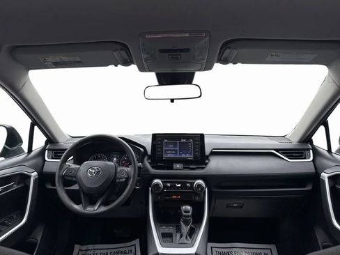 Used 2022 Toyota RAV4 XLE image 26