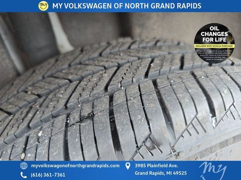 Used 2023 Volkswagen Taos SE FWD image 34