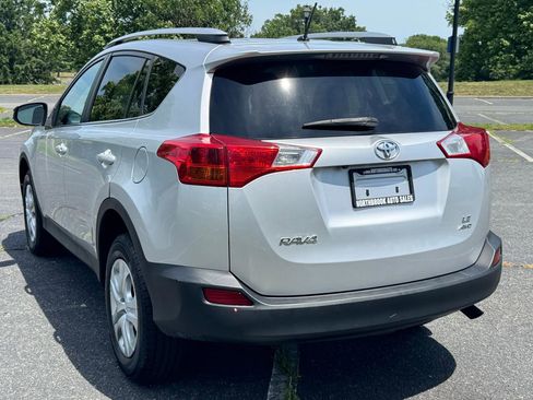 Used 2013 Toyota RAV4 LE AWD/4WD image 12