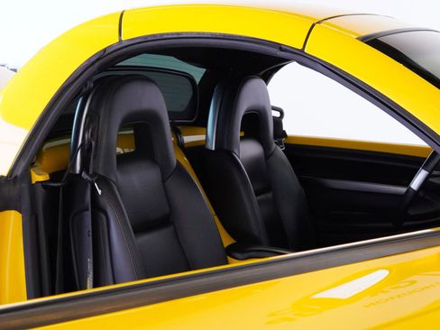 Used 2006 Chevrolet SSR w/ Preferred Equipment Group image 55