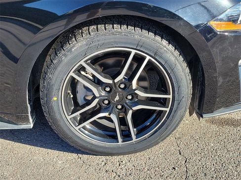 Used 2020 Ford Mustang Premium image 7