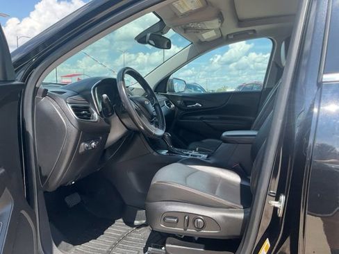 Used 2019 Chevrolet Equinox Premier FWD image 2