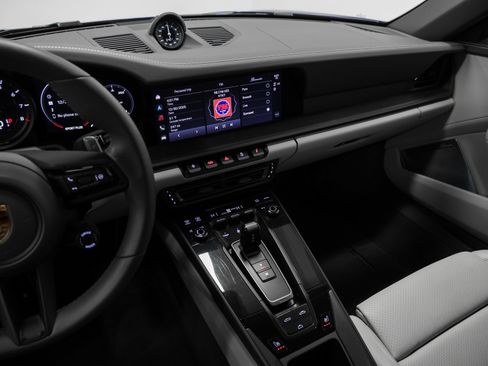 Used 2022 Porsche 911 Carrera GTS image 41