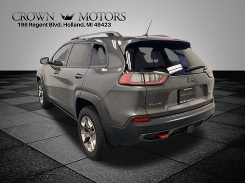 Used 2019 Jeep Cherokee Trailhawk AWD/4WD image 4