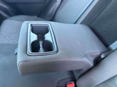 Used 2024 Toyota RAV4 XLE FWD image 10