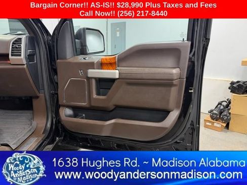 Used 2020 Ford F150 King Ranch w/ Equipment Group 601A Luxury AWD/4WD image 31