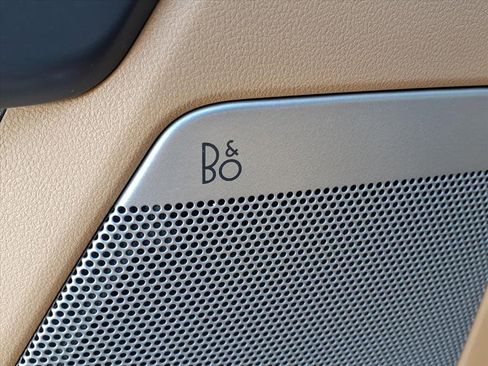 Certified 2022 Ford F150 Lariat w/ Equipment Group 502A High image 6