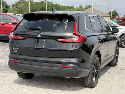 Used 2024 Honda CR-V EX image 5