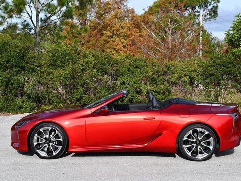 Used 2021 Lexus LC 500 Convertible image 31