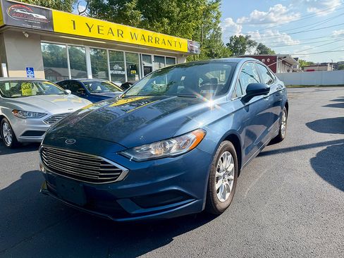 Used 2018 Ford Fusion S FWD image 1