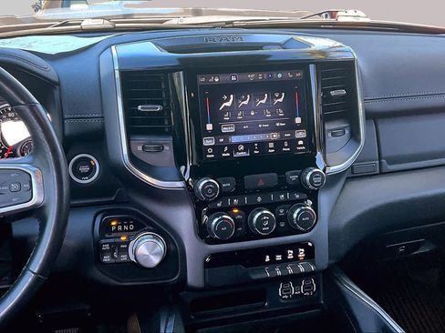 Used 2022 RAM 1500 Laramie AWD/4WD image 7