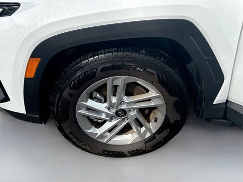 New 2025 Hyundai Tucson SE FWD image 23