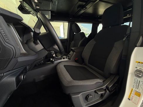 Used 2025 Ford Bronco Big Bend image 5