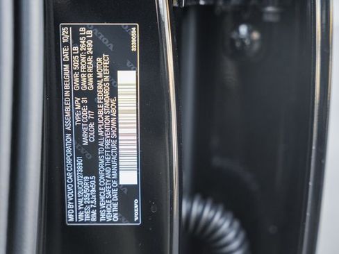 New 2026 Volvo XC40 B5 Plus w/ Protection Package Premier image 41