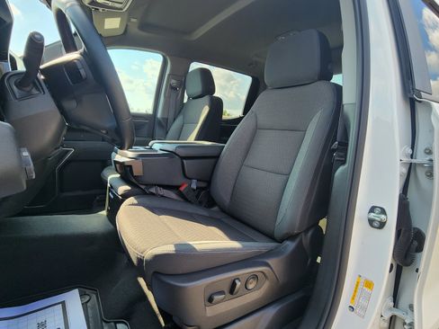 Used 2026 Chevrolet Silverado 1500 LT AWD/4WD image 12