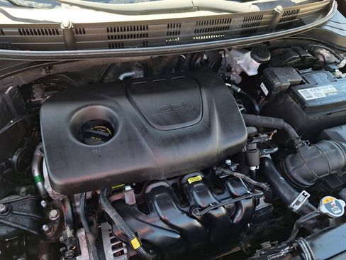 Used 2019 Kia Rio S FWD image 27