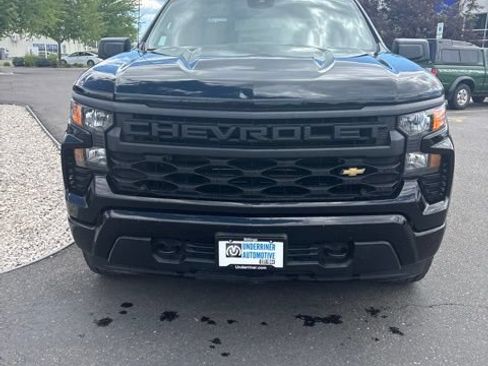 Used 2023 Chevrolet Silverado 1500 Custom AWD/4WD image 9