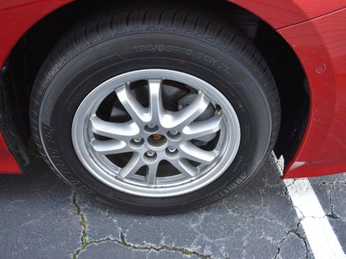 Used 2022 Toyota Prius LE image 37