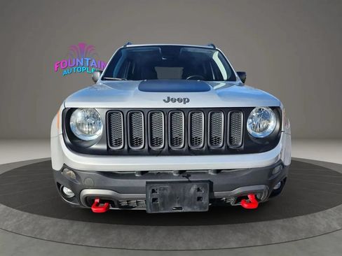 Used 2018 Jeep Renegade Trailhawk w/ Cold Weather Group II AWD/4WD image 8