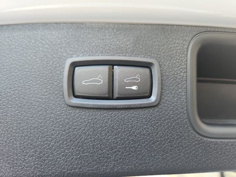 New 2026 Porsche Macan GTS image 49