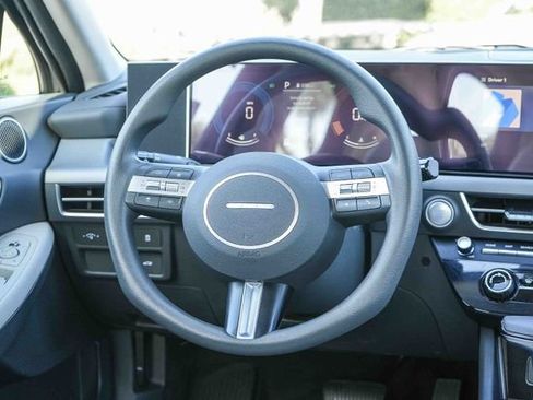 Certified 2025 Hyundai Sonata SE FWD image 17
