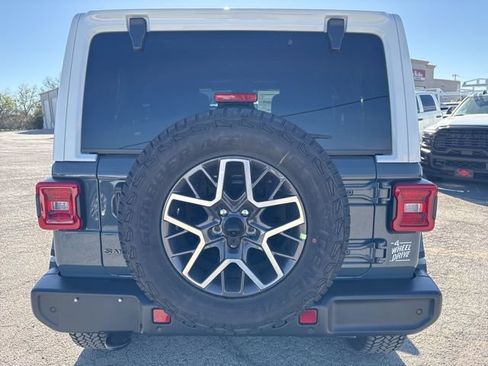 New 2026 Jeep Wrangler Sahara w/ Whitecap Package image 4