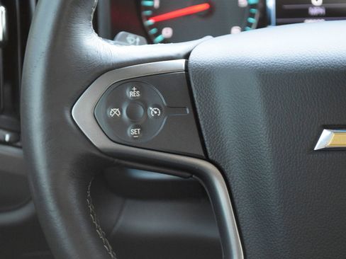 Used 2018 Chevrolet Silverado 1500 LT w/ All Star Edition AWD/4WD image 9
