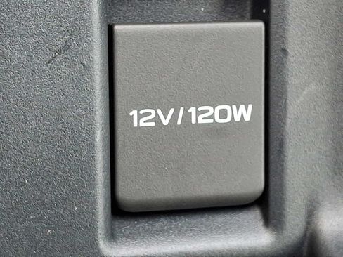 Used 2025 Subaru Forester Limited AWD/4WD image 25