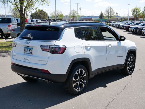 Used 2023 Jeep Compass Limited AWD/4WD image 7