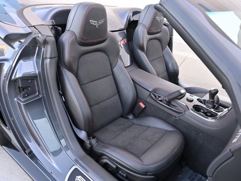 Used 2013 Chevrolet Corvette 427 w/ 1SC Preferred Equipment Group RWD image 19