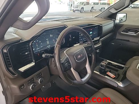 Used 2022 GMC Sierra 1500 SLT w/ SLT Convenience Package AWD/4WD image 14