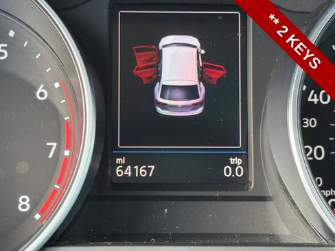 Used 2021 Volkswagen Tiguan SE image 19