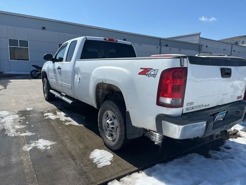 Used 2012 GMC Sierra 2500 SLE w/ SLE Preferred Package image 8