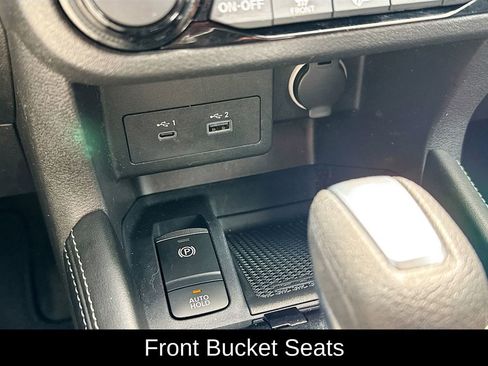 Certified 2023 Nissan Kicks SR w/ SR Premium Package FWD image 21