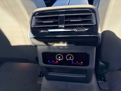 New 2026 BMW i5 AWD/4WD image 17
