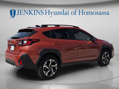 Used 2024 Subaru Crosstrek 2.0i Premium AWD/4WD image 5