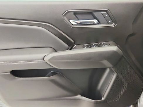 Used 2025 Chevrolet Colorado LT AWD/4WD image 33
