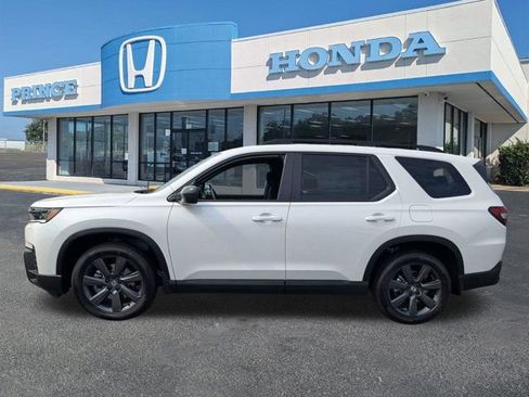 New 2026 Honda Pilot Sport image 7