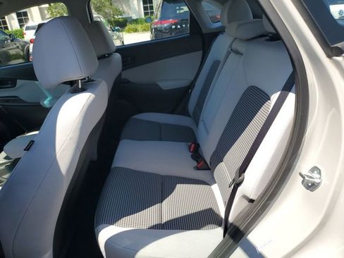 Certified 2023 Hyundai Kona SE image 25