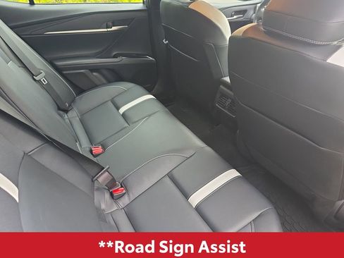 Used 2025 Toyota Camry SE w/ Convenience Package FWD image 16