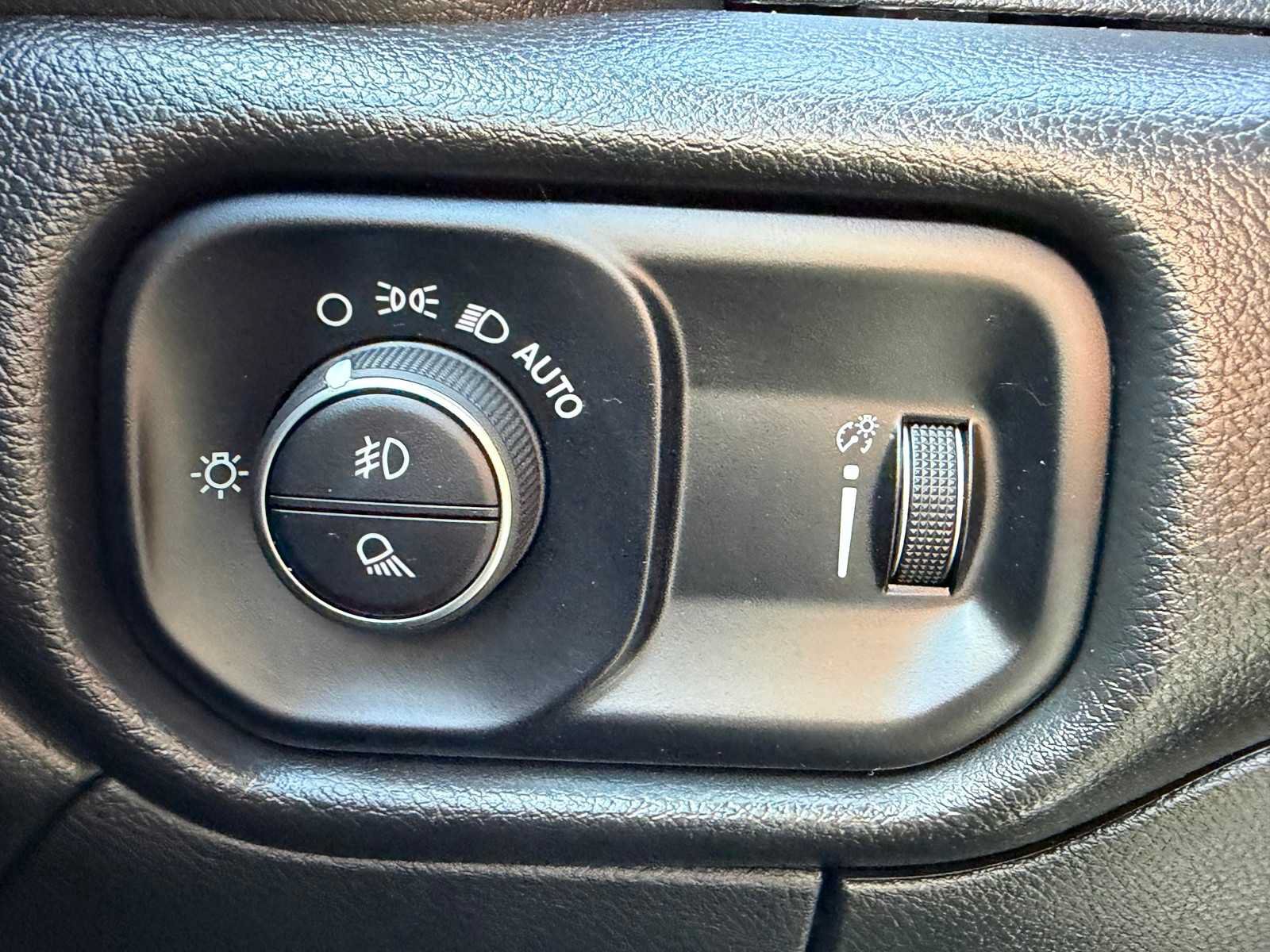 Used 2025 RAM 2500 Tradesman AWD/4WD image 15