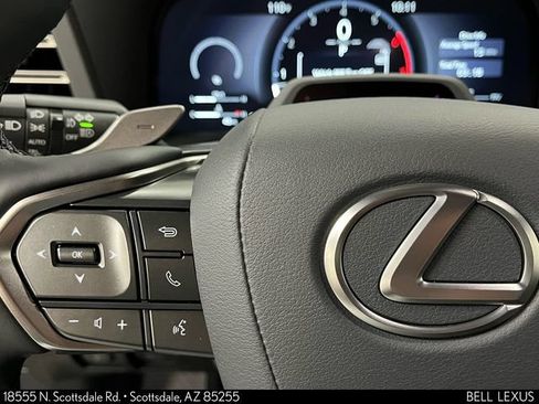 Used 2026 Lexus GX 550 w/ Cold Area Package AWD/4WD image 21