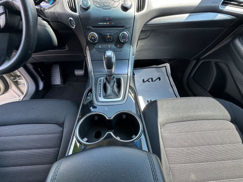 Used 2017 Ford Edge SE AWD/4WD image 22