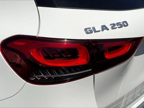 Certified 2023 Mercedes-Benz GLA 250 4MATIC image 24