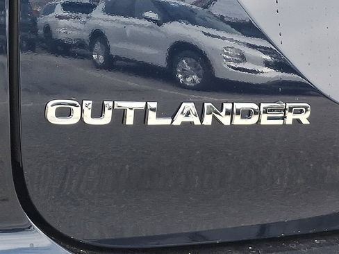 New 2026 Mitsubishi Outlander SE AWD/4WD image 13