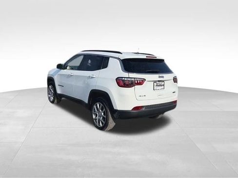 Used 2022 Jeep Compass Latitude image 13