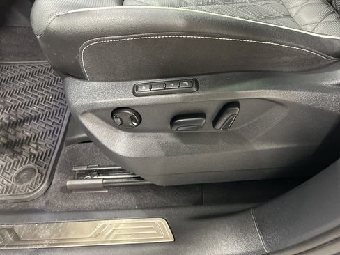 Used 2025 Volkswagen Atlas SEL Premium R-Line image 10